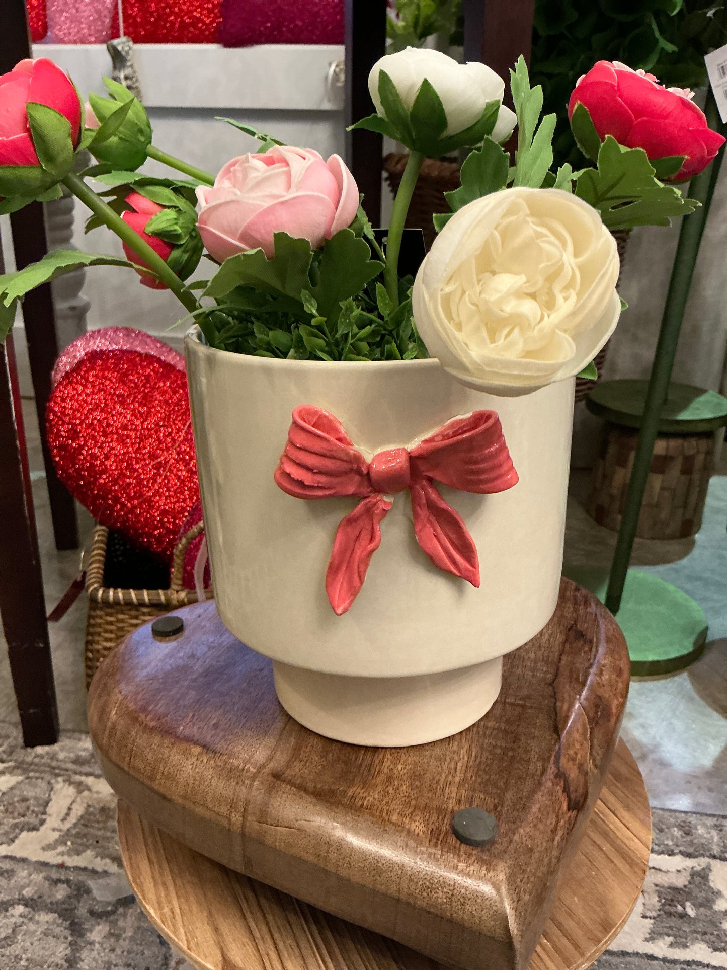 CERAMIC FLOWER POT WITH PINK BOW