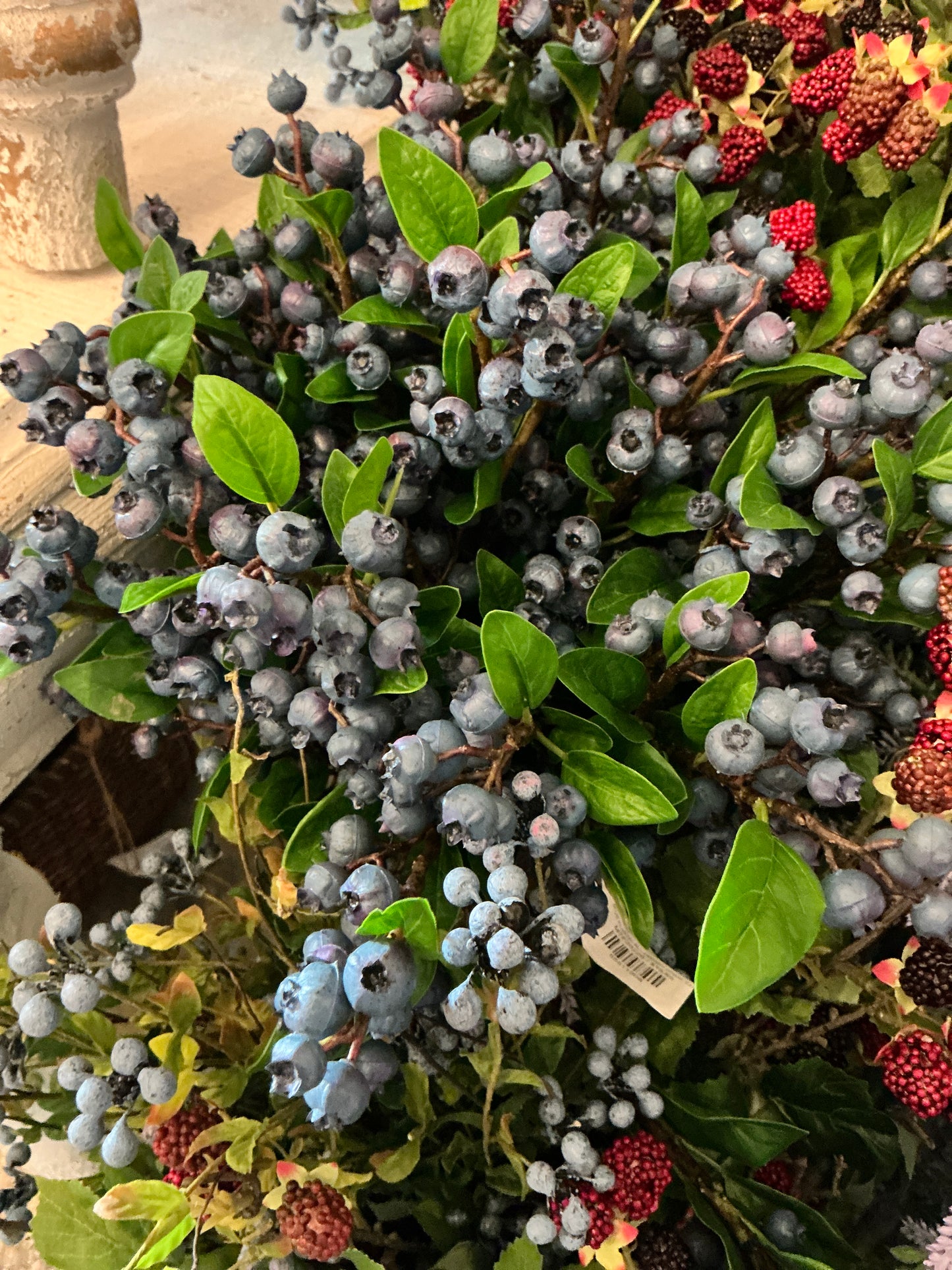 BLUE PLASTIC BLUEBERRY SPRAY 23"