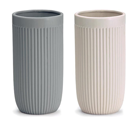 VASE VERTICAL RIBBED SOLID