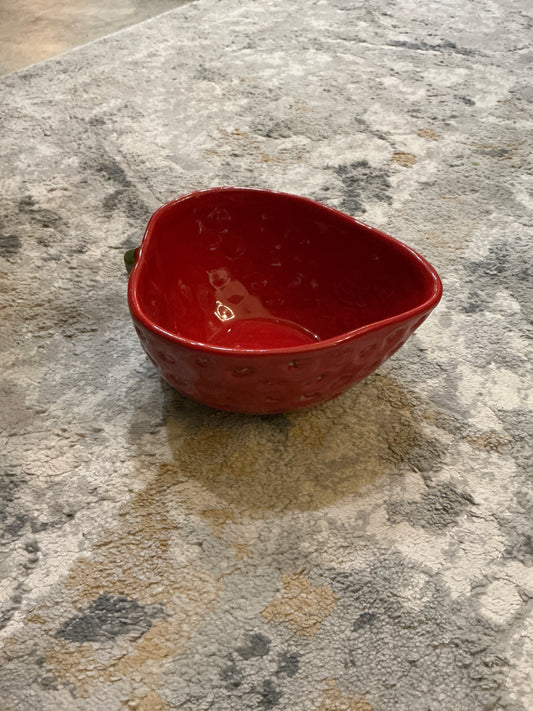 CERAMIC STRAWBERRY BOWL