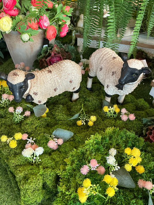 Sheep (2 Asst) 9.25"H Polyresin - CM/BK