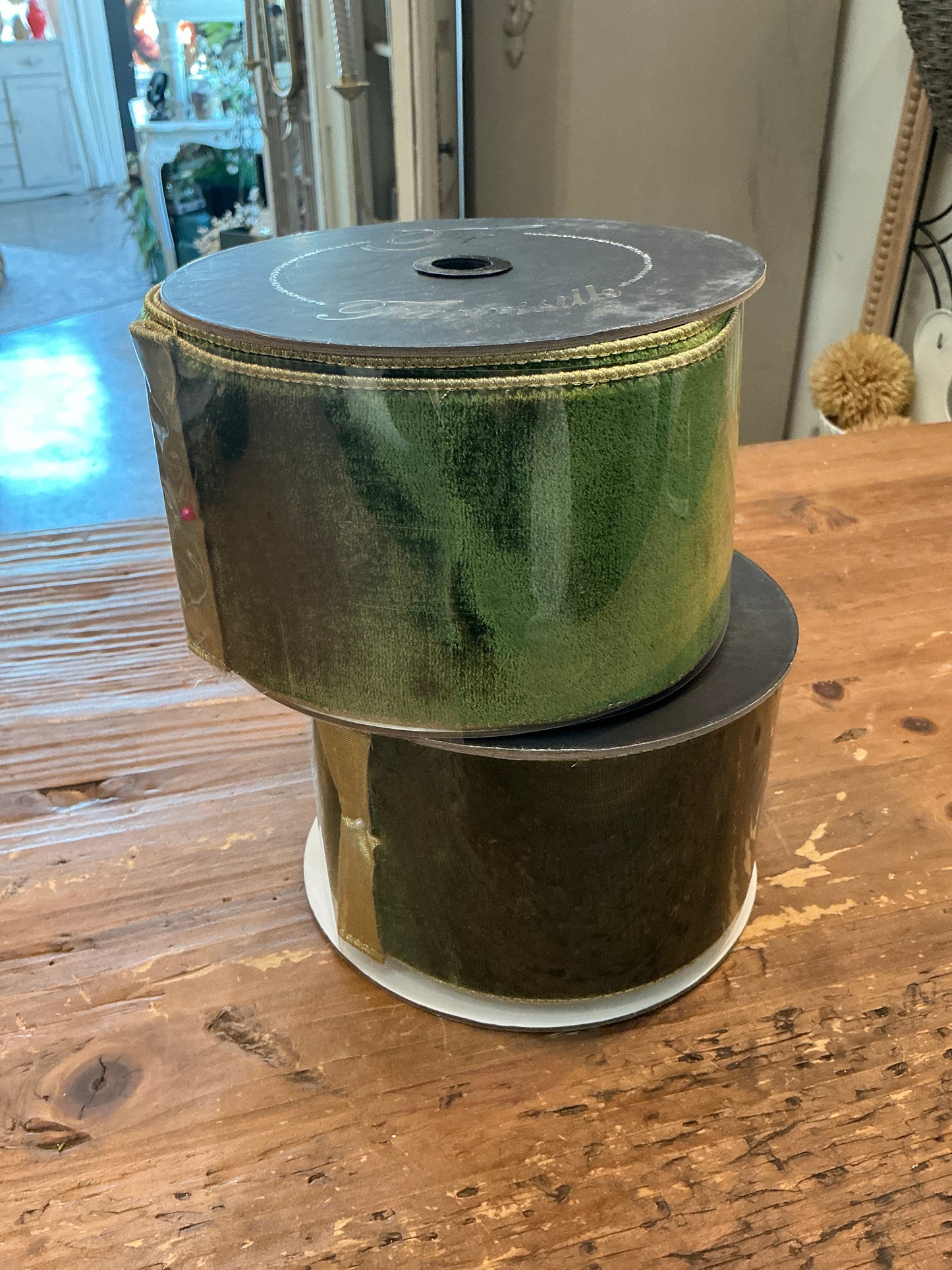 FLASHY VELVET - FOREST GREEN - 4IN