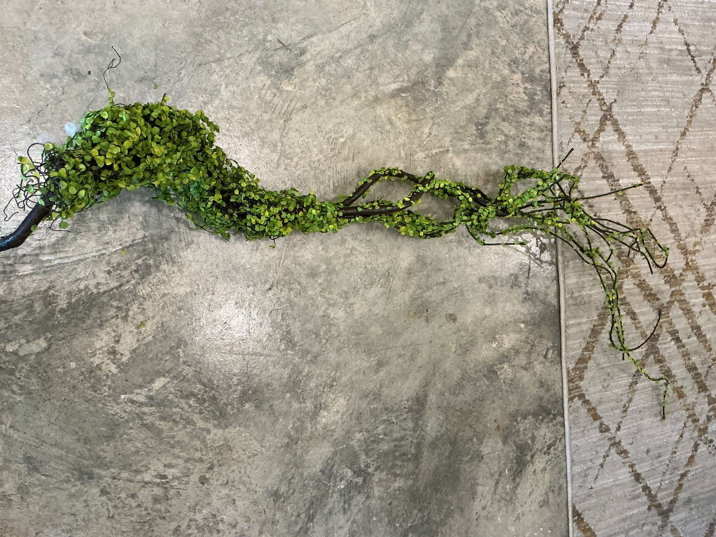 40”L Plastic Foliage Vine