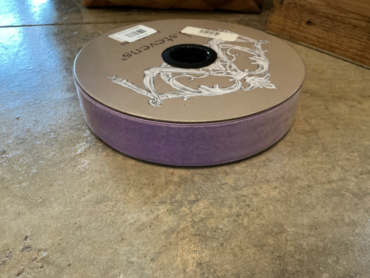 Voss velvet, lovely lavender 1.5“ x 20yds