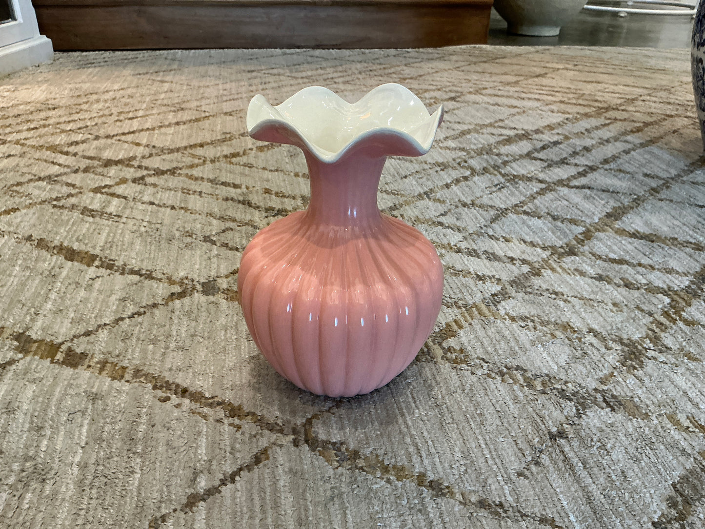 Vase 8 Dolomite